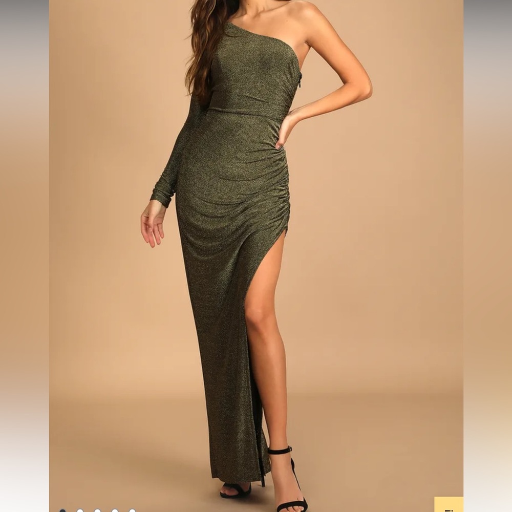 LuLus Precious Prize Gold Metallic One-Shoulder Long Sleeve Maxi Dress